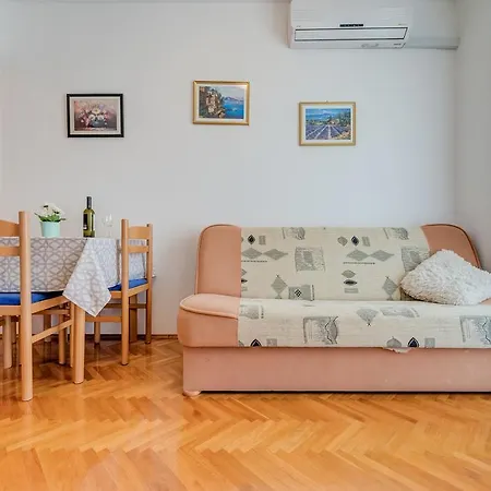 Apartament Daniela *